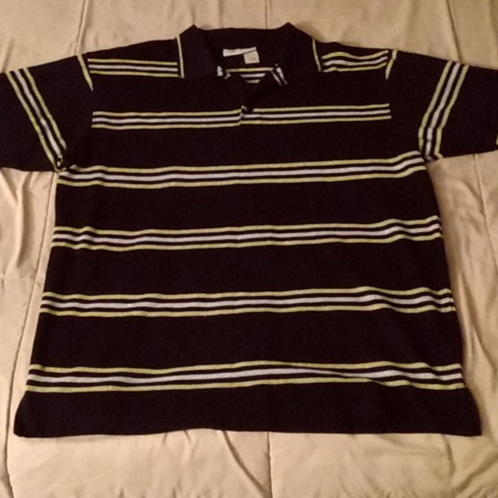 REDBBQ Short Sleeved, Collard 3 Button Shirt
